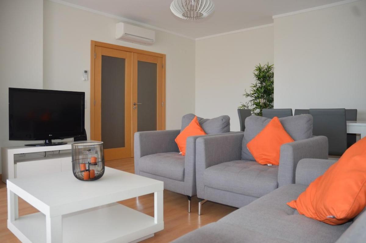 Algarve T2 Apartment With Pool And Balcony In Olhão Esterno foto
