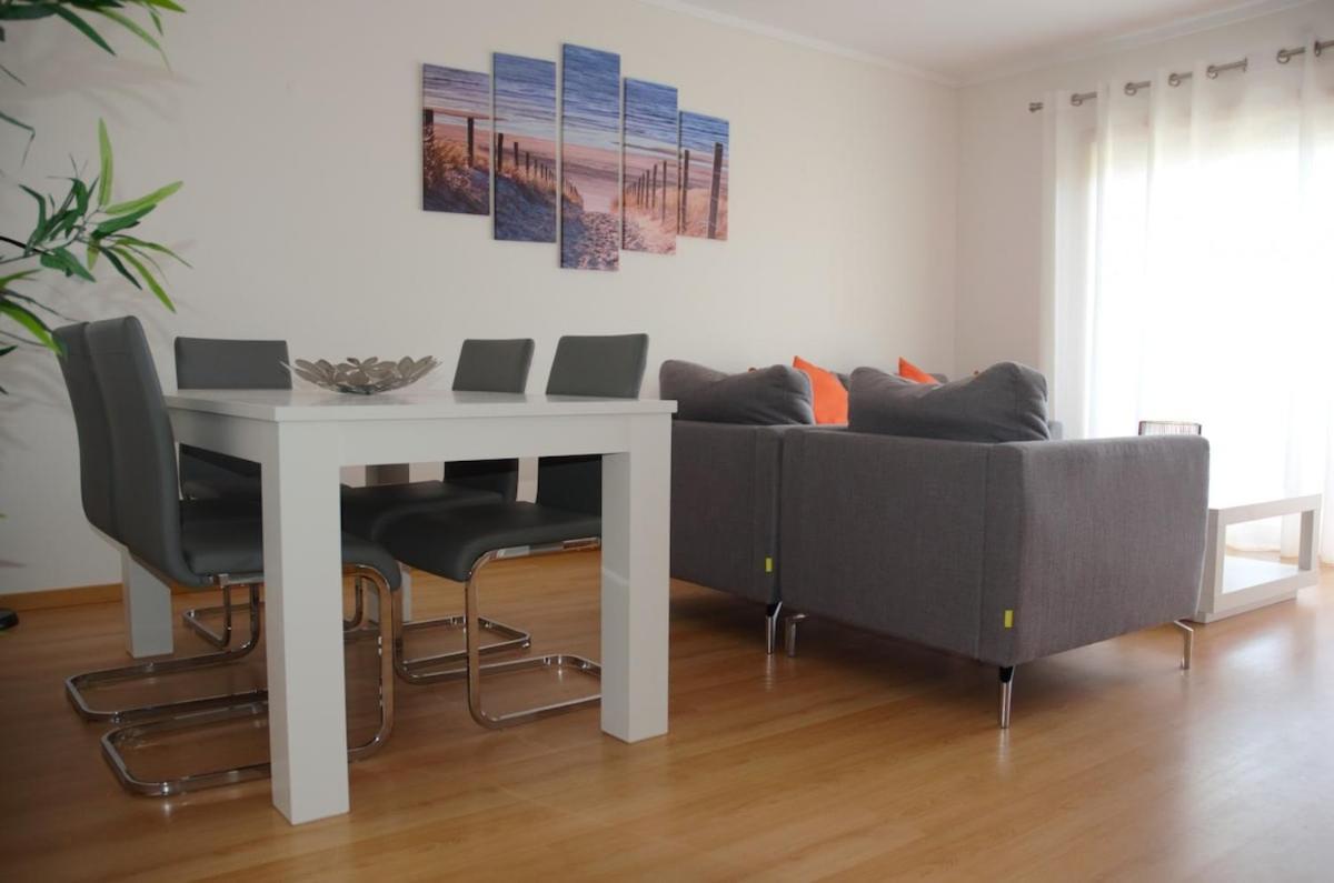 Algarve T2 Apartment With Pool And Balcony In Olhão Esterno foto