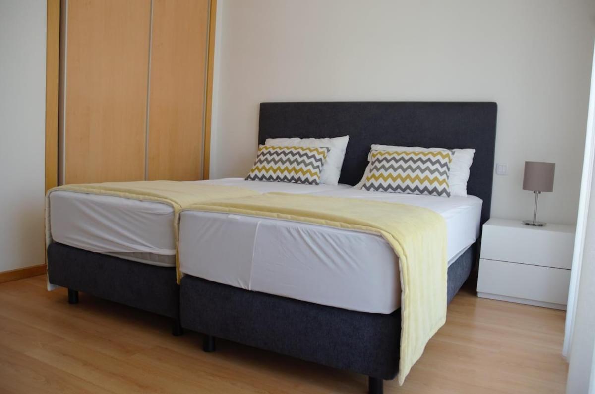 Algarve T2 Apartment With Pool And Balcony In Olhão Esterno foto