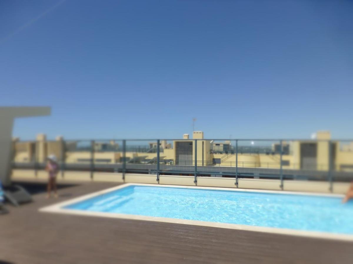 Algarve T2 Apartment With Pool And Balcony In Olhão Esterno foto