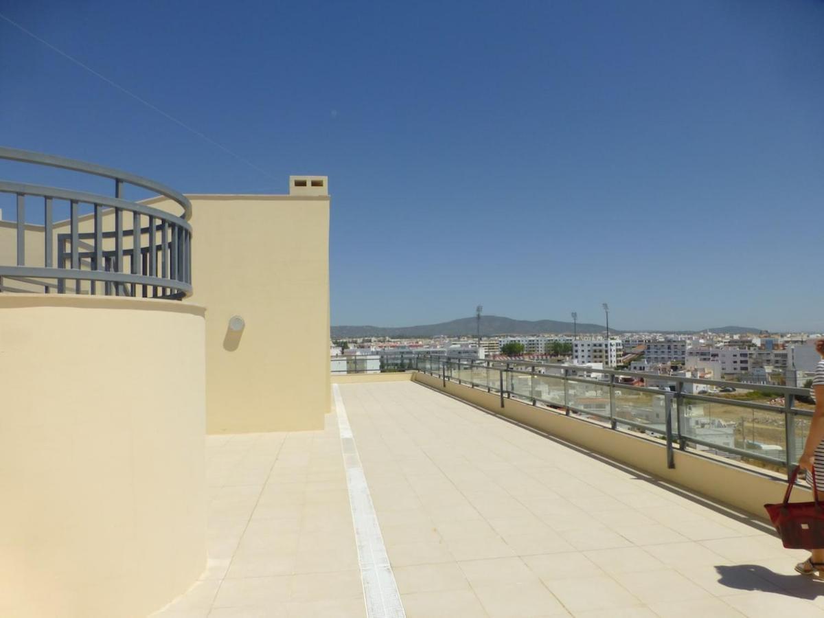 Algarve T2 Apartment With Pool And Balcony In Olhão Esterno foto